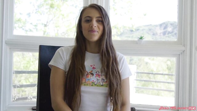 gia derza, on the sofa, derrick pierce - derrick pierce soffa sex