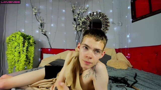 chaturbate record, gay webcam, richmondhard - richmondhard gamer orgasm