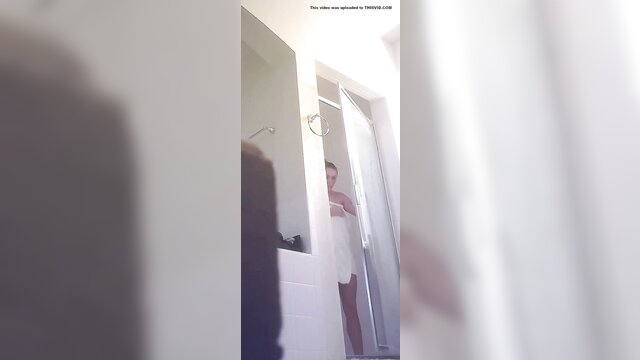 voyeur, shower, shower voyeur - voyeur shower video