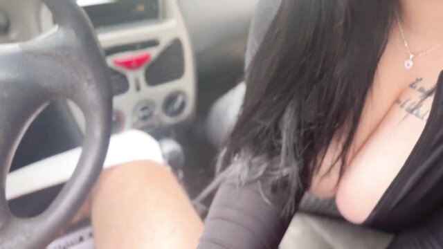 uber, brunette, sexo en publico - uber sex date quedo
