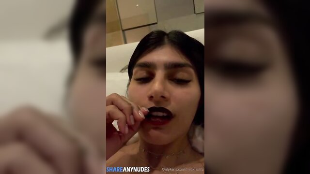 Mia Khalifa - mia khalifa onlyfans video