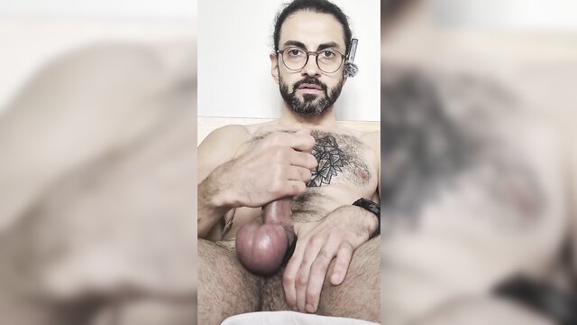 Moebeer - hairy men pinoy gay
