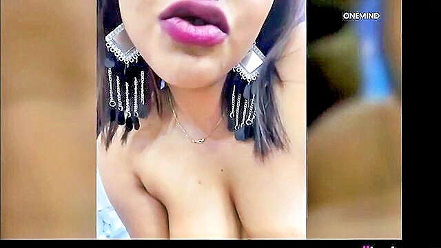 big ass, asian, indian - jaldi jaldi aoo wait kar rahi hu jaldi jaldi aoo wait kar rahi hu