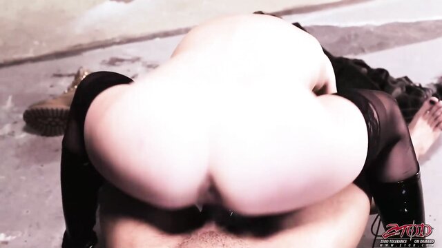 courtney cummz diabolic facial : Zero Tolerance