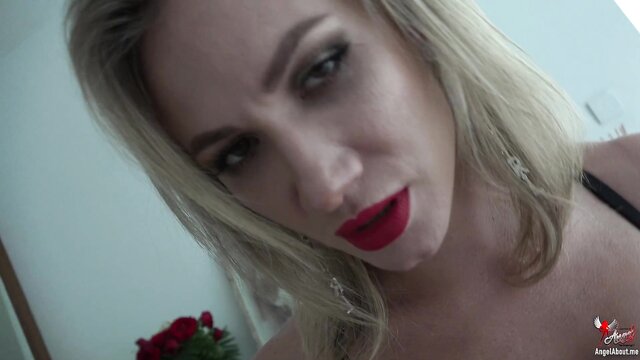 angel the dreamgirl, newest, big - angel the dreamgirl cleavage