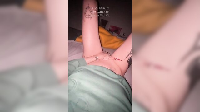 Flumenar - trans girl video call