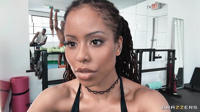 Kira Noir, Goldey, Mazee The Goat, Alex Mack, Lawson Jones, Max Fills - fitness influencer kira noir gym broallenge Brazzers