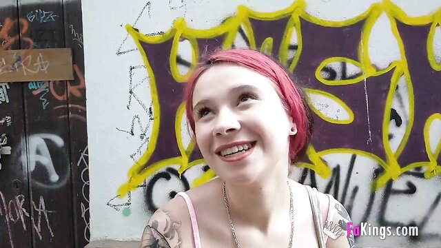Inna Black - amateur spanish girl gives a blowjob and cums in front of camera Fakings