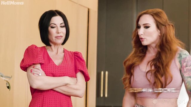 milf, teen, lesbian - facesitting with chloe and alexis