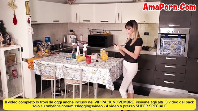 amaroriale, ditalino mamma, amanti italiani - asperata milf scopa figlio