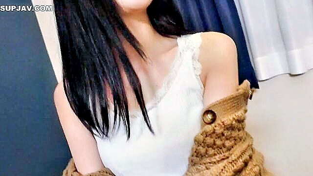 asian woman with a lot of encores gets cumshot and uploads video : Private