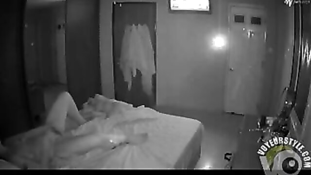 desperate, housewife, fingering - housewife fingering her pussy