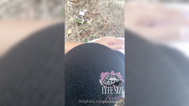 Kendoll, Krisdabarb - kendoll public blowjob