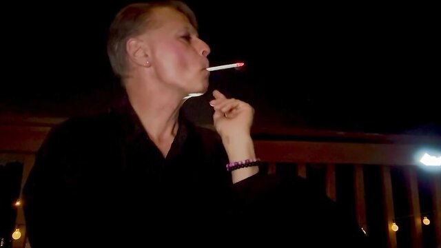 Draggin Queen - draggin queen 14 cigarette smoke