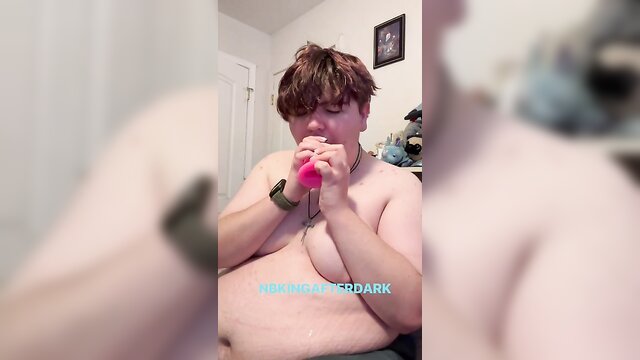 NBKINGAFTERDARK - trans guy blowjob action