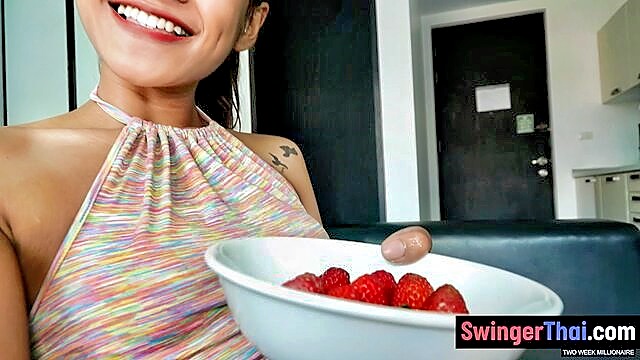 teen +18, amateur, amateurs - Strawberry tasty Thai GF_panel
