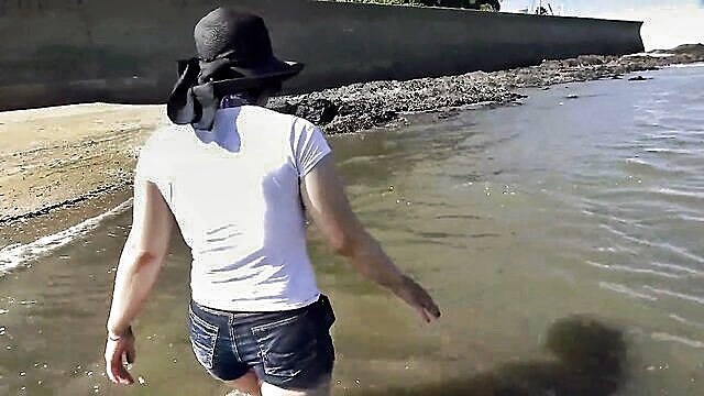 creampie, blowjob, cumshot - beach creampie sex