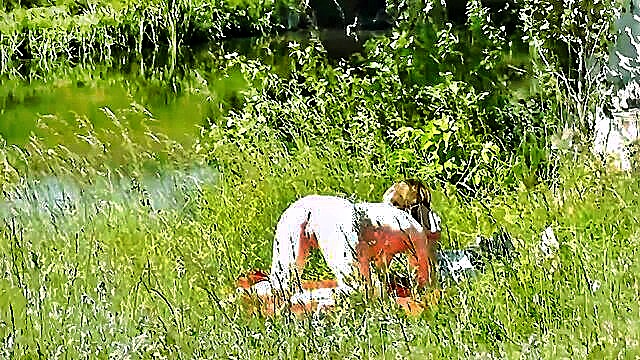 public naked sunbathing blonde : Sexy Frina