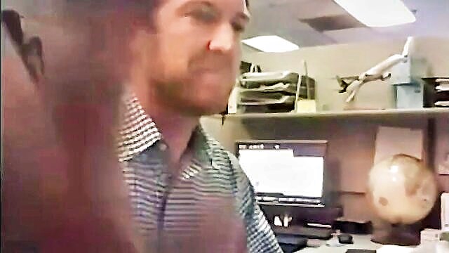 masturbation, amateur, big cock - gay dad office stroke