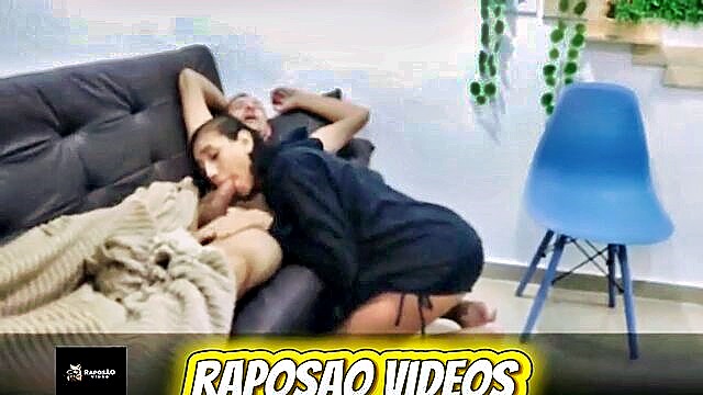 Raposao - empregada safada fazer faxina