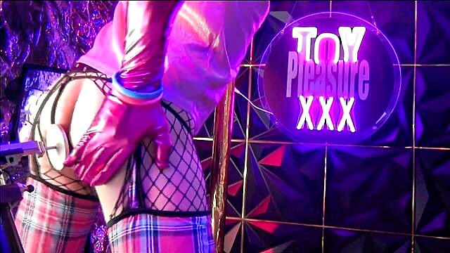 Toy Pleasure XXX - sissy ass sex marionette