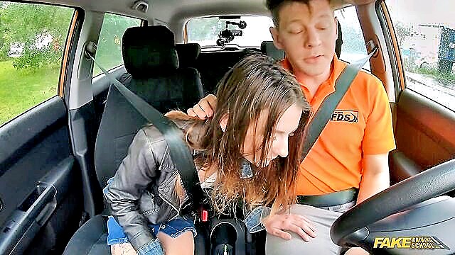 adelle unicorn car sex : Fake Taxi