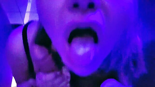 amateur, big cock, big tits - nightclub pickup blow job
