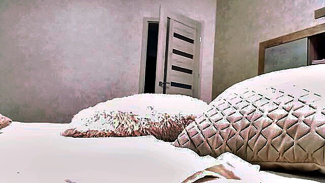 Serena_Kiss - hairy redhead video