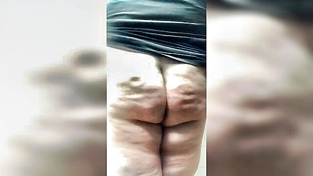 gay risky public, chubby, masturbating at work - public cubby risk fun