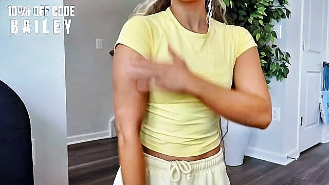 alphalete try on haul review : Bailey Stewart