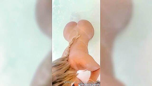 leaked video, fucks, vanessa bohorquez - vanessa jacuzzi sex