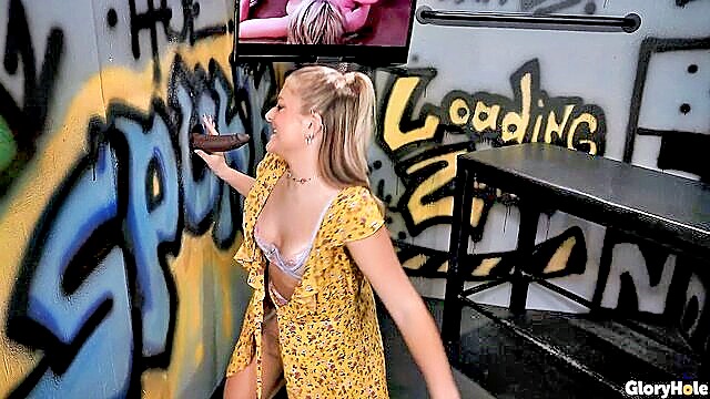 Don Sudan, Jill Taylor - gloryhole pussy pounding