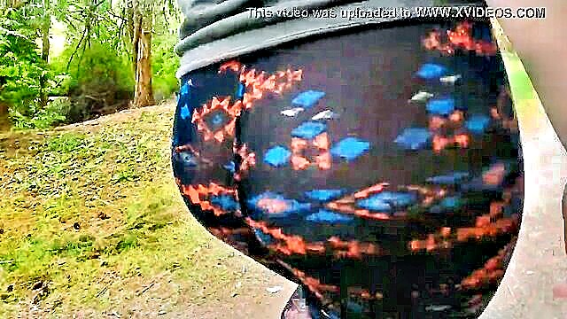 mom, ass, public - mamma massive ass public video