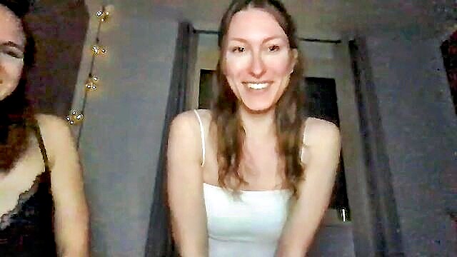 girlsnextdoor__ - girlsnextdoor hugetits action