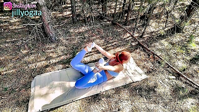 gymnastics yoga in nature : JillYoga