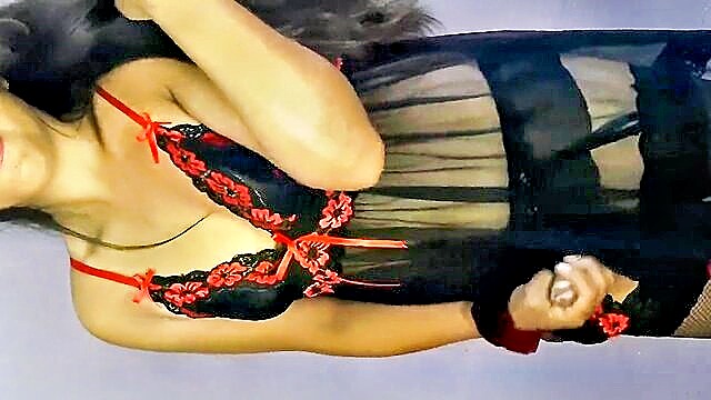 amateur, homemade, solo - hermosa transexual webcam