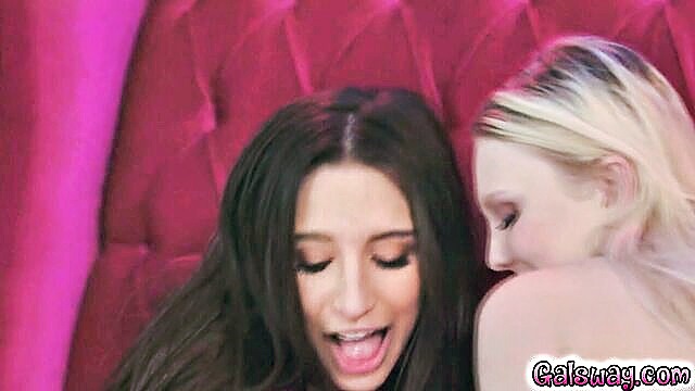 babes, beauty, amateur - small tits lesbo sex
