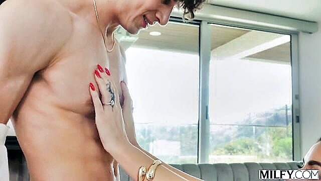 Parker Ambrose - venus valencia Ride video