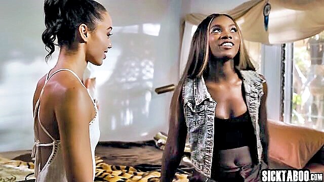 Ana Foxxx, Alexis Tae - black lesbian babes licking pussy