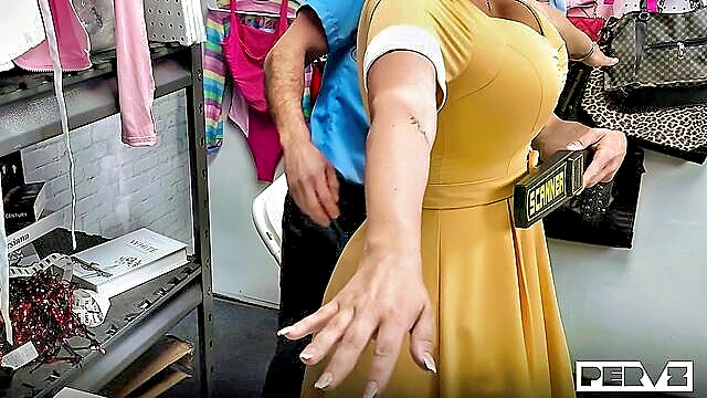 Zoey Foxx - zoey foxx housewife shoplyfter