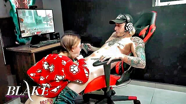 Katty Blake, MaxxBetancur - gamer katty blake amateurs xxx