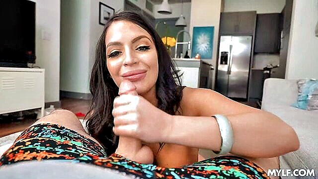 Alexa Payne, Ike Diezel - insatiable cock swallowing with alexa payne Mylf