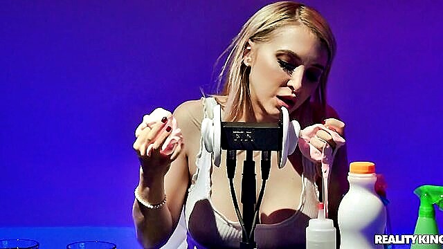 Alix Lynx - alix lynx pussy porn Reality Kings