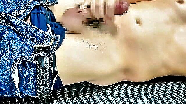 solomale, jerking, masturbating - hasty jizz shot