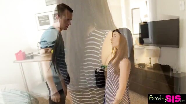 Alexis Silver - stepbrother has sex with his step sister and makes her squirt