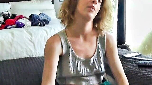 Bonnie Grey, Bonnie - bonnie grey has daddys full attention cumshot blowjob