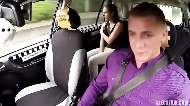 big tits taxi driver gets lucky : Ts