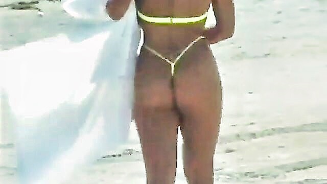 e bs homemade video of nude sunbathers on the beach : nyah16