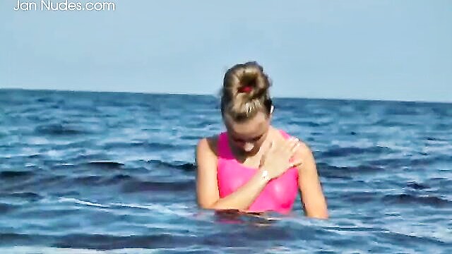 Ophelia - ophelia unwinds on the beach post swimming