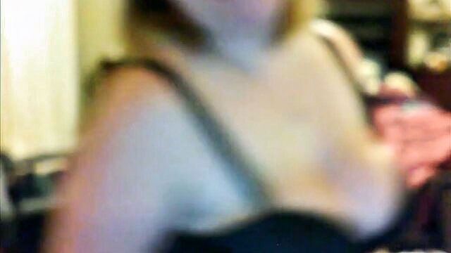 big boobs, homemade, amateur porn - samanthas sensual undressing for your enjoyment